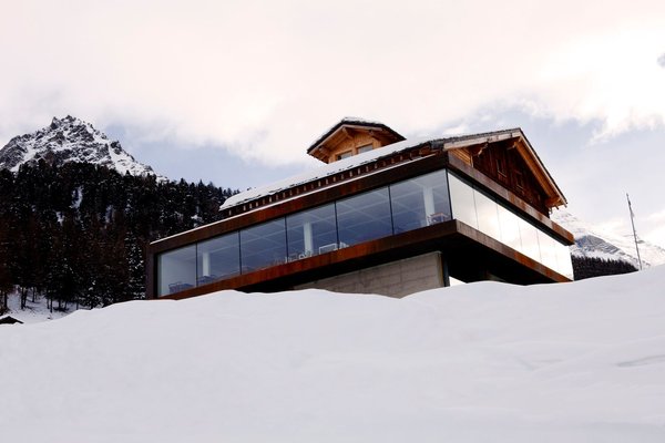 Foto esterno in inverno Crest Alpine Lodge & SPA