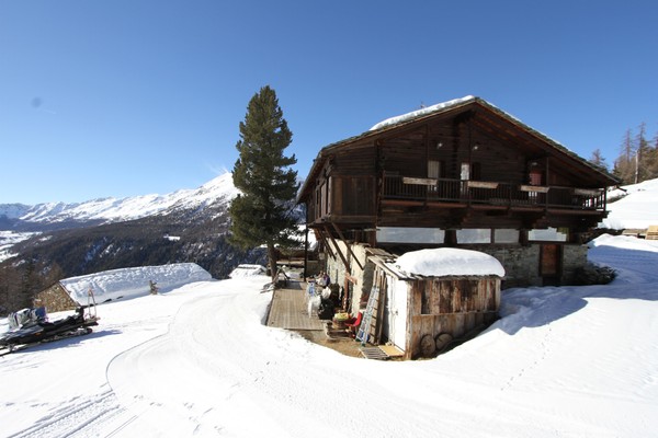 Foto esterno Albergo Stadel Soussun