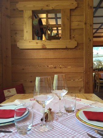 Il ristorante Gressoney-Saint-Jean (Monte Rosa) Alpenrose Ski&Bike Mountain Hotel