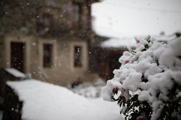 Foto Außenansicht im Winter La Maison des Vignerons