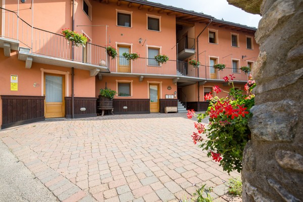 Photo exteriors Farmhouse apartments Lou Rosé