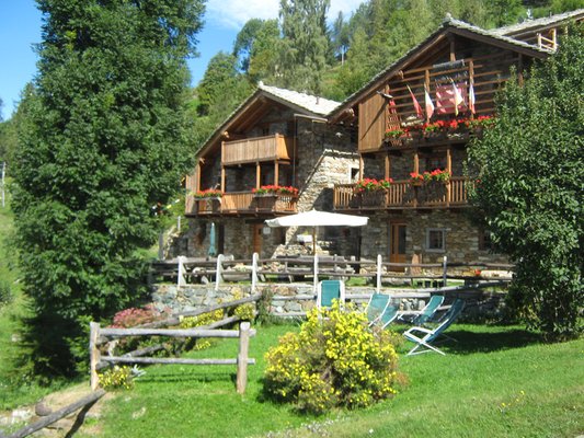 Sommer Präsentationsbild Zimmervermietung L'Etoile du Berger