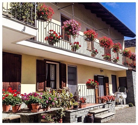 Foto esterno Appartamenti in agriturismo La Grange
