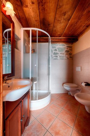 Photo of the bathroom B&B + Apartments Clapeon