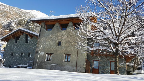 Photo exteriors in winter Clapeon