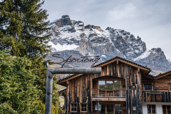 Foto Außenansicht Sportony Mountain Lodges