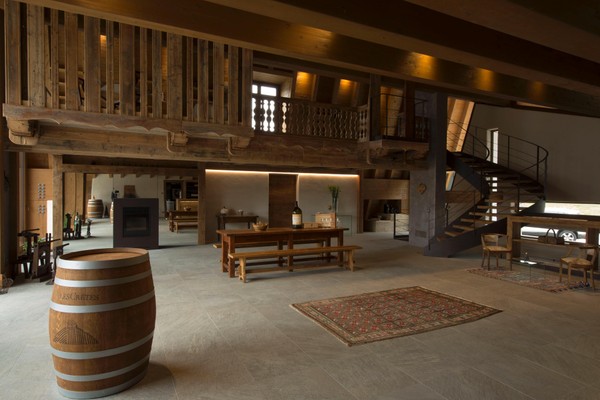 Wine cellar Aymavilles (Gran Paradiso) Les Crêtes