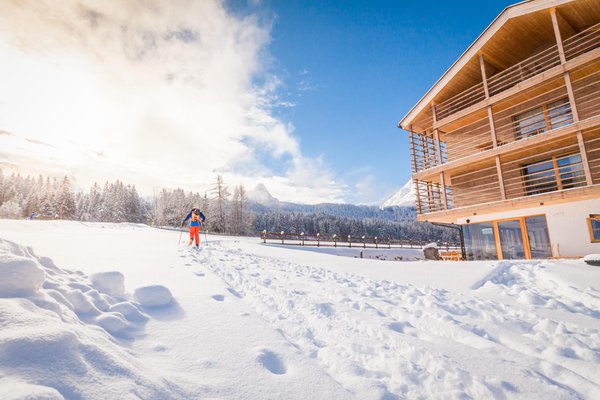 Foto esterno in inverno JOAS natur.hotel.b&b