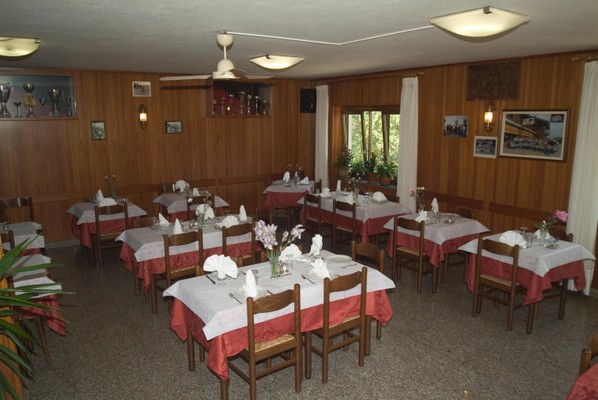 The restaurant Aymavilles (Gran Paradiso) La Pineta