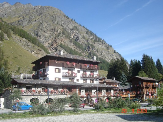 Foto esterno Ristorante Grande Rousse