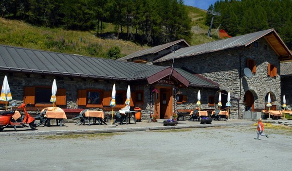 Foto esterno Ristorante Arp du Jeu