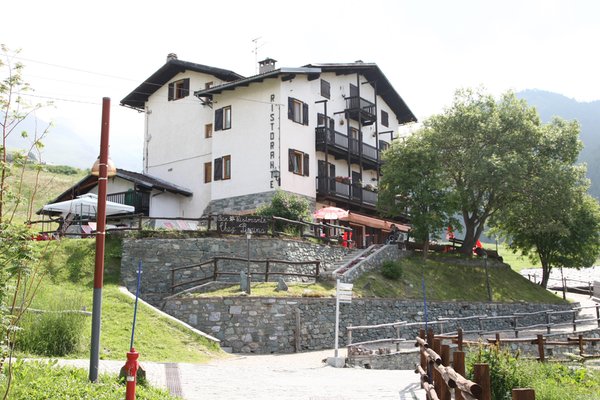Foto estiva di presentazione Ristorante Chez Pierina