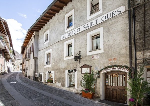 Foto estiva di presentazione Ristorante Le cœur du pont
