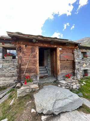 Foto esterno Dortoir Alpino Lo Refuge dey Fond