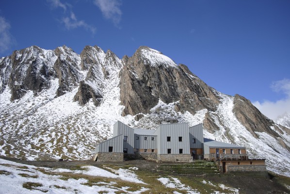 Foto esterno Rifugio con camere Piergiorgio Frassati