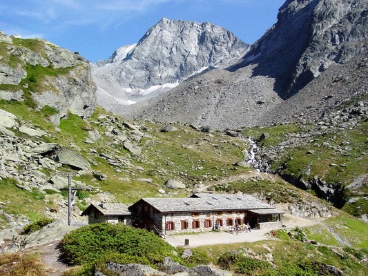 Foto esterno Rifugio con camere Chalet Epée