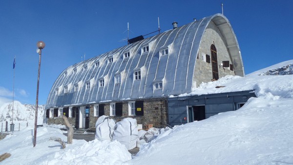 Foto esterno Rifugio con camere Vittorio Emanuele II