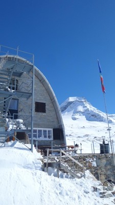 Foto esterno Rifugio con camere Vittorio Emanuele II