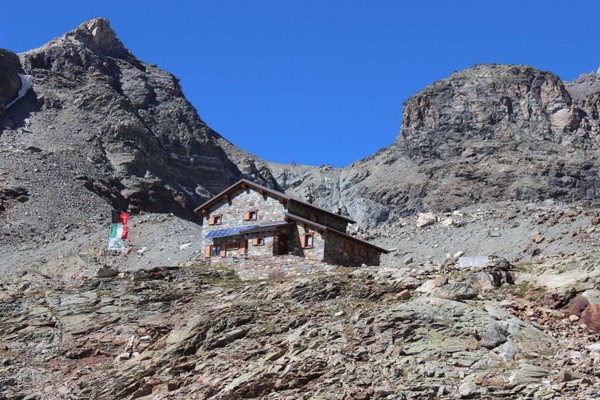 Foto esterno Rifugio con camere Perucca Vuillermoz