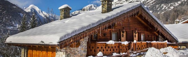 Foto Außenansicht Campingplatz Bijoux Des Alpes - Mont Blanc Village