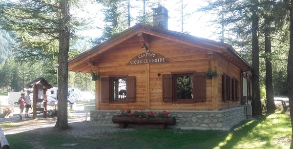 Foto estiva di presentazione Camping Aiguille Noire