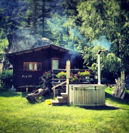Foto estiva di presentazione Campeggio Monte Bianco La Sorgente