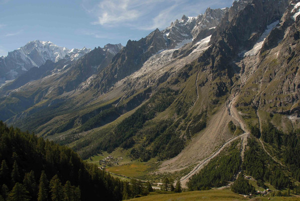 Lage Campingplatz Tronchey Courmayeur (Monte Bianco)