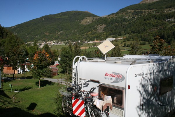 Foto Außenansicht Camping Tunnel International