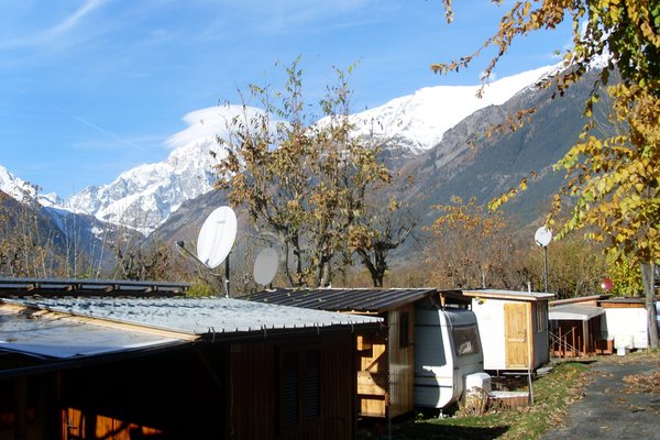 Foto Außenansicht im Sommer International Camping Mont Blanc