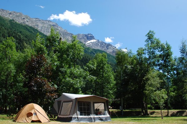 Foto esterno in estate Camping Val di Rhemes