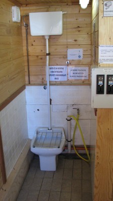 Foto del bagno Area attrezzata camper Tschaval