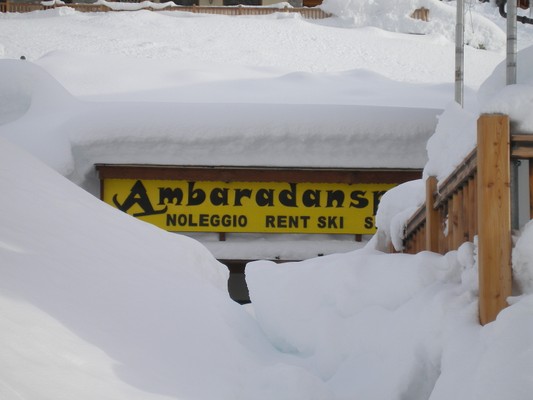 Foto Außenansicht Skiverleih und Ski Service Ambaradanspitz