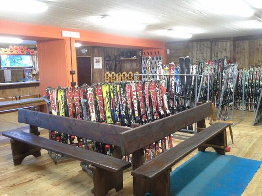 Noleggio e ski service La Soletta Aosta