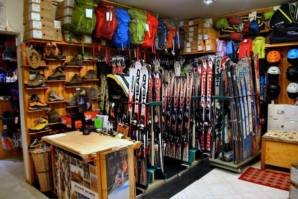 Skiverleih und Ski Service Due Elle Monte Cervino