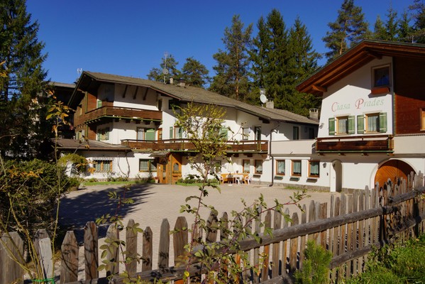 Foto esterno B&B + Appartamenti Ciasa Prades
