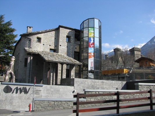 Foto Außenansicht MAV - Museum der traditionellen aostataler Handwerkskunst
