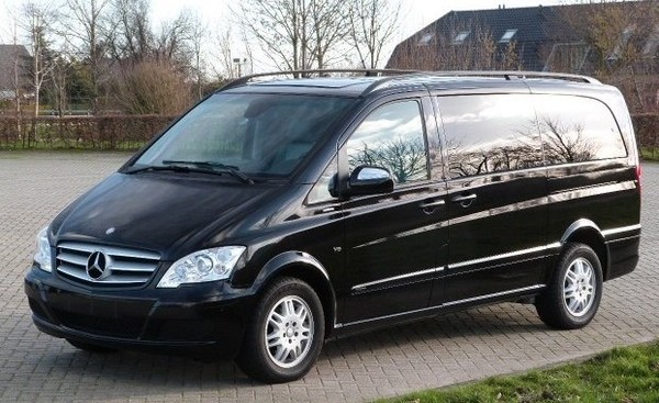 Car hire with driver Airport Transfers Monte Bianco