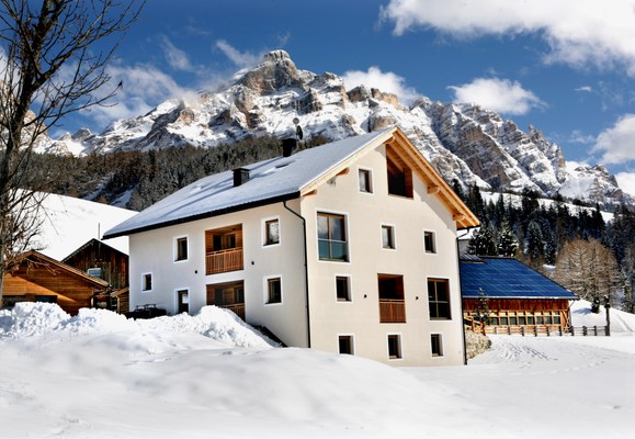 Photo exteriors Farmhouse apartments Lüch de Tlara