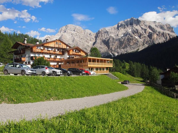 Sommer Präsentationsbild Hotel Ciurnadú