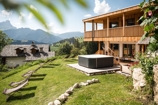 Foto Außenansicht im Sommer Ciurnadú