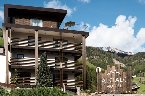 Photo exteriors Hotel Alcialc