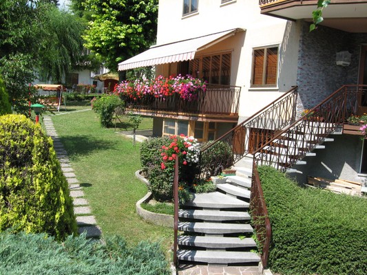 Foto esterno Appartamenti Lander