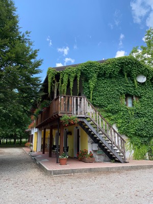Foto Außenansicht Ferienwohnungen auf dem Bauernhof Pradileva