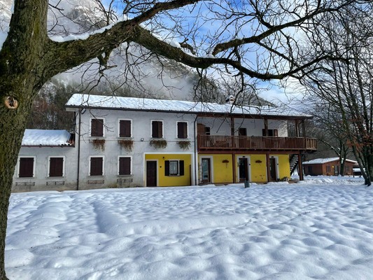 Foto esterno Appartamenti in agriturismo Pradileva