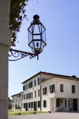 Foto Außenansicht Hotel Villa Policreti