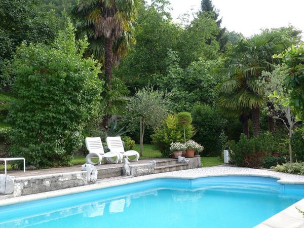 Foto della piscina all'aperto