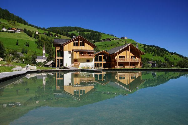 Photo exteriors in summer Chalet Mornà