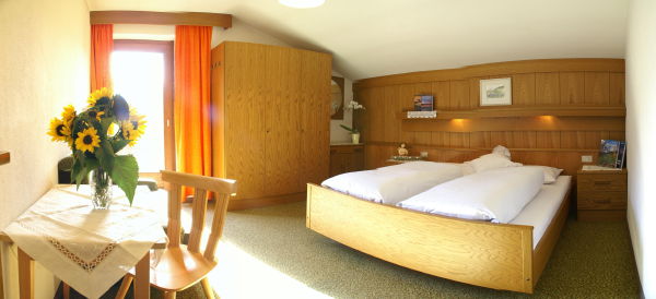 Image B&B + Apartments Ciasa Complojer