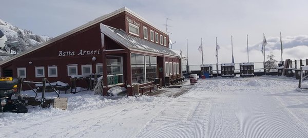 Winter Präsentationsbild Hütte Arneri
