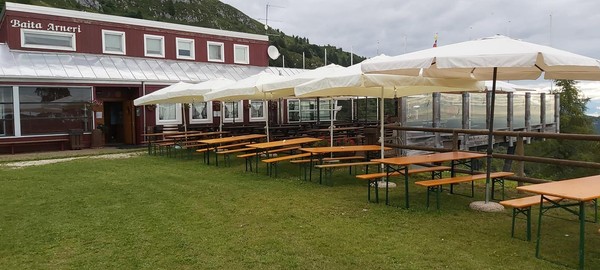 Foto esterno Baita Arneri